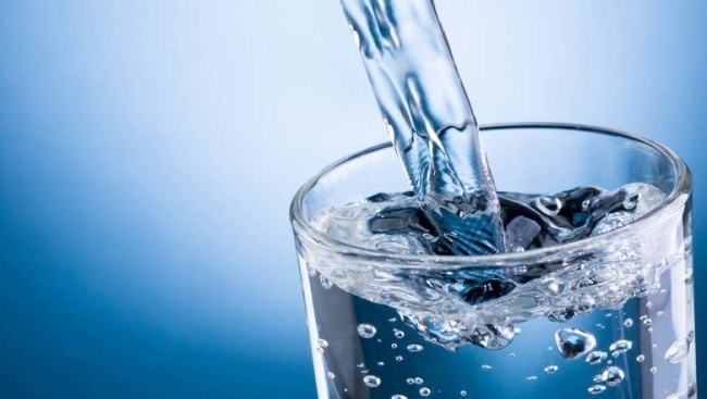 9 одобренных врачами способов вывести лишнюю жидкость из организма